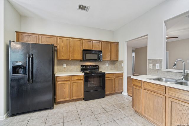 24726 Crescent Run, San Antonio, TX 78258