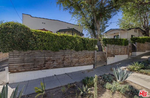 1375 Sutherland Street, Los Angeles, CA 90026