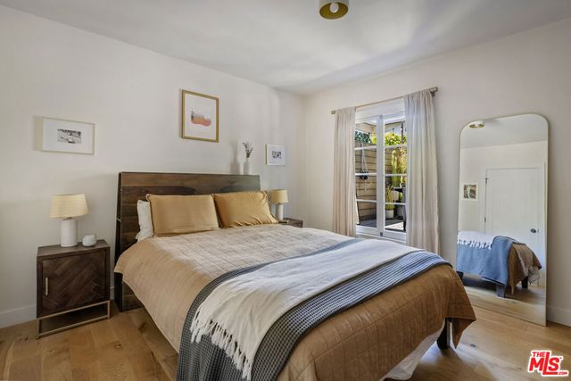 1375 Sutherland Street, Los Angeles, CA 90026
