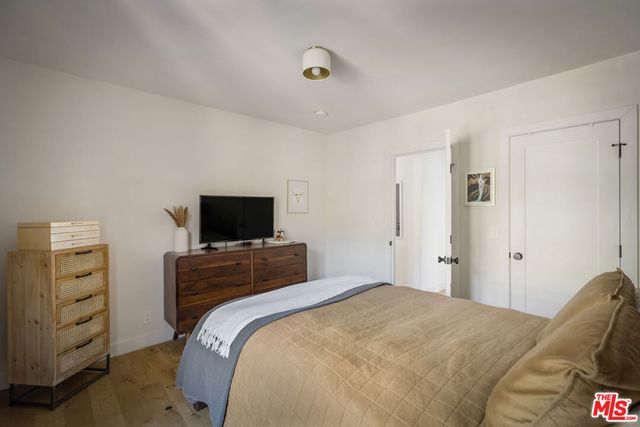 1375 Sutherland Street, Los Angeles, CA 90026