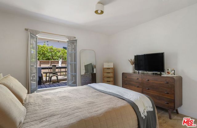 1375 Sutherland Street, Los Angeles, CA 90026