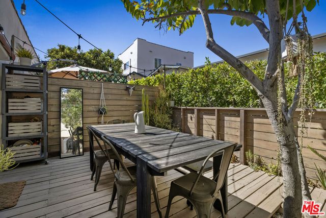 1375 Sutherland Street, Los Angeles, CA 90026
