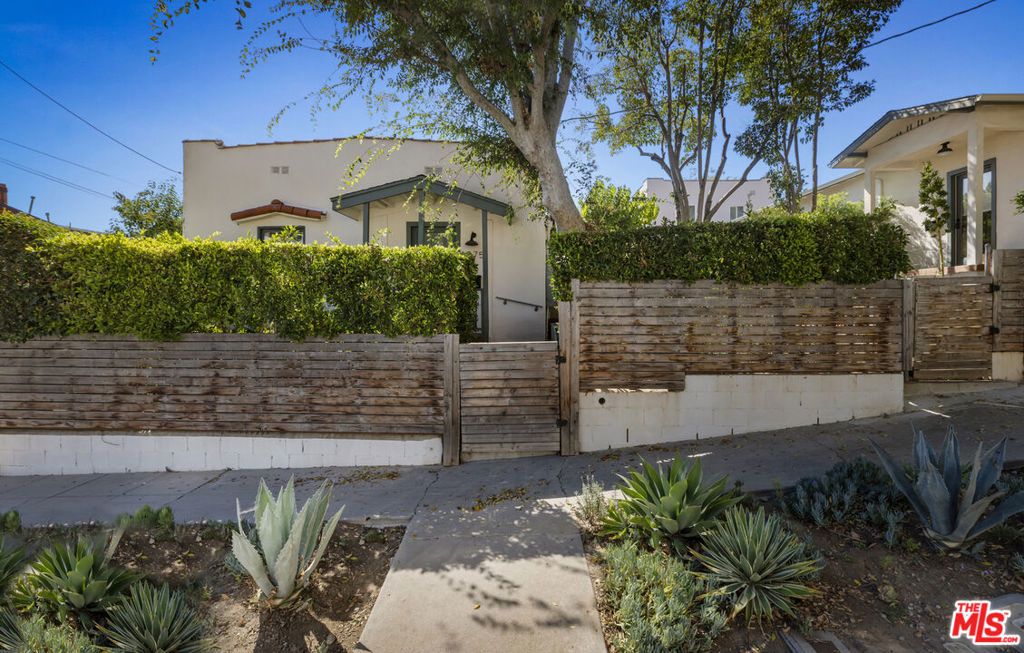 1375 Sutherland Street, Los Angeles, CA 90026