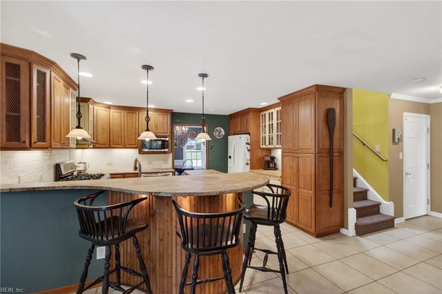 112 Larkin RN, Yorktown, VA 23692