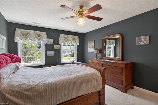 112 Larkin RN, Yorktown, VA 23692