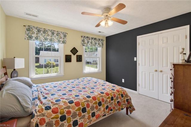 112 Larkin RN, Yorktown, VA 23692