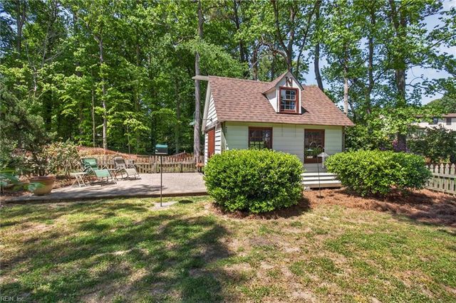 112 Larkin RN, Yorktown, VA 23692