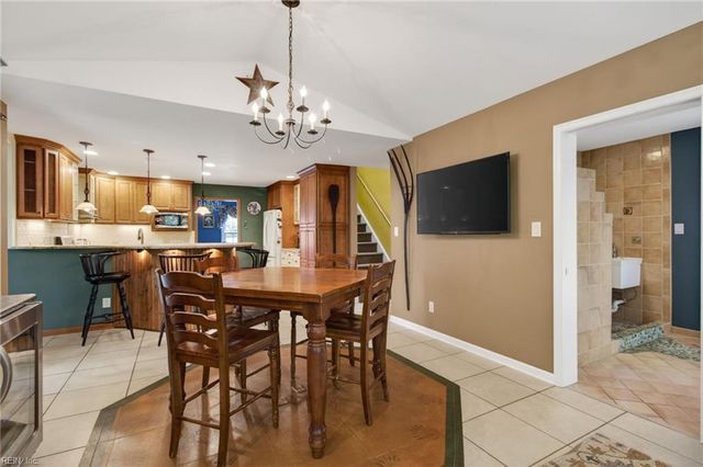 112 Larkin RN, Yorktown, VA 23692