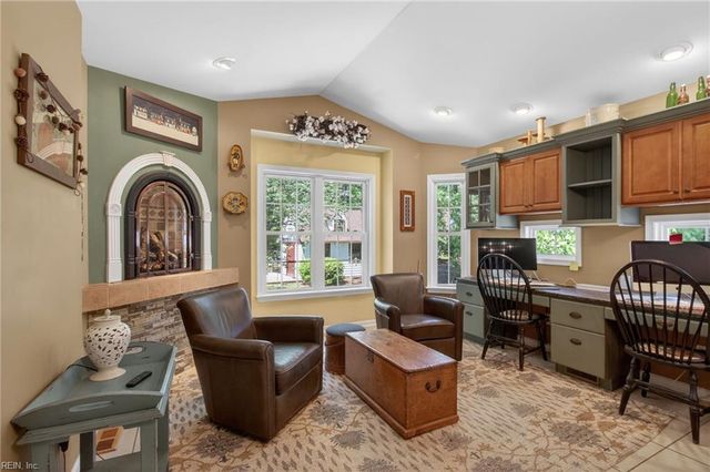 112 Larkin RN, Yorktown, VA 23692