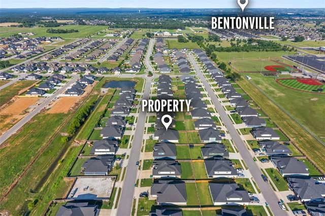 1211 Silver Maple Street, Centerton, AR 72719