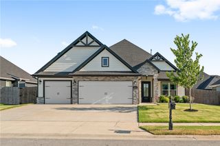 1211 Silver Maple Street, Centerton, AR 72719
