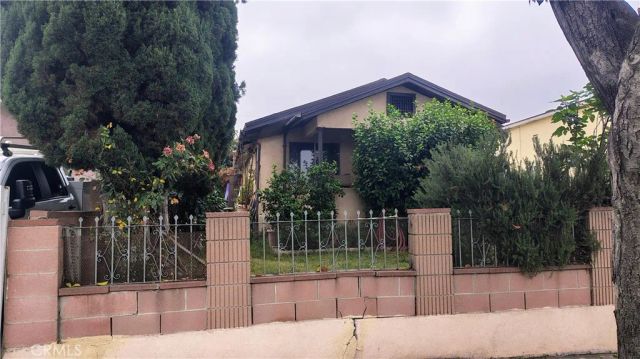 4225 Folsom, East Los Angeles, CA 90063