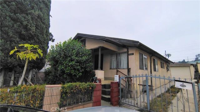 4225 Folsom, East Los Angeles, CA 90063