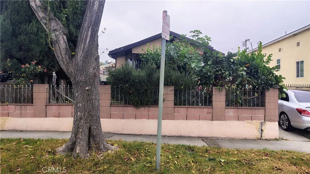 4225 Folsom, East Los Angeles, CA 90063