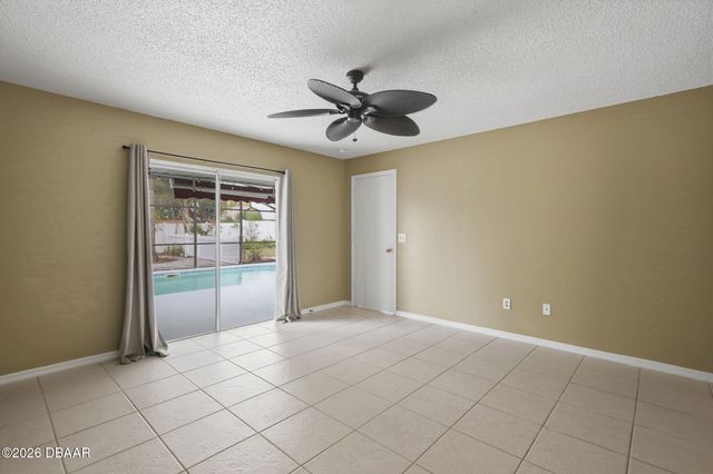 929 Fort Smith Boulevard, Deltona, FL 32738