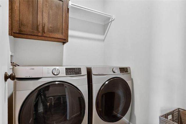 1809 NW Madi Court, Grain Valley, MO 64029