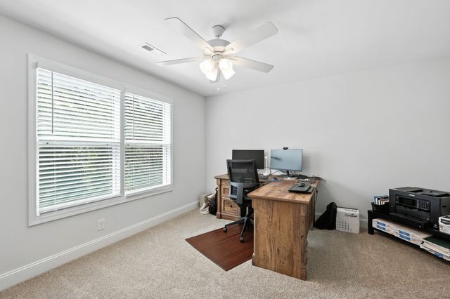 2981 Sharp Top Rd, Palmyra, TN 37142