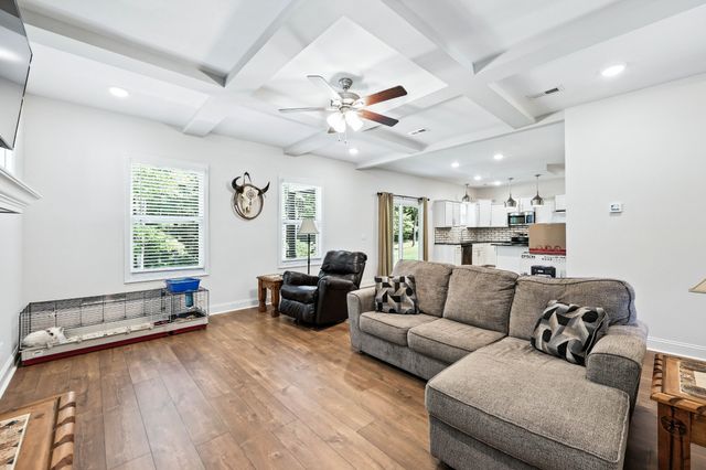 2981 Sharp Top Rd, Palmyra, TN 37142