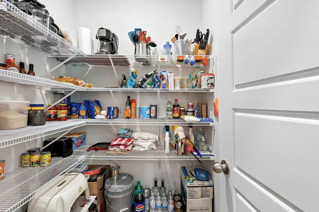 2981 Sharp Top Rd, Palmyra, TN 37142