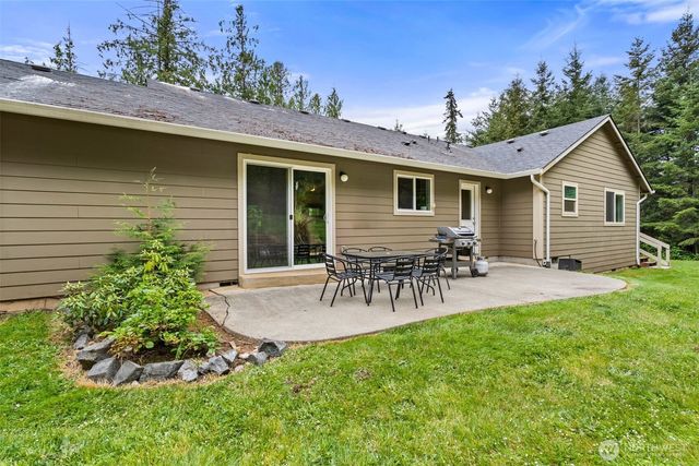 236 Chilvers Road, Chehalis, WA 98532