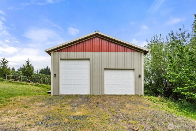 236 Chilvers Road, Chehalis, WA 98532