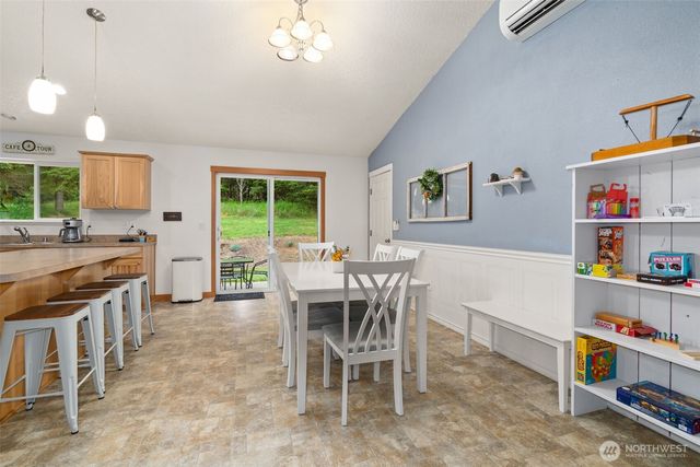 236 Chilvers Road, Chehalis, WA 98532