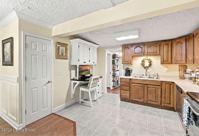 6701 W Orell Rd, Louisville, KY 40272