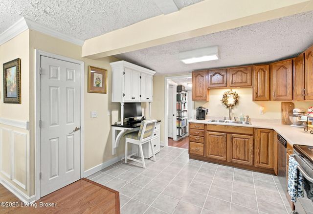6701 W Orell Rd, Louisville, KY 40272