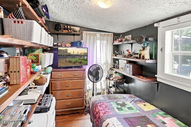 6701 W Orell Rd, Louisville, KY 40272