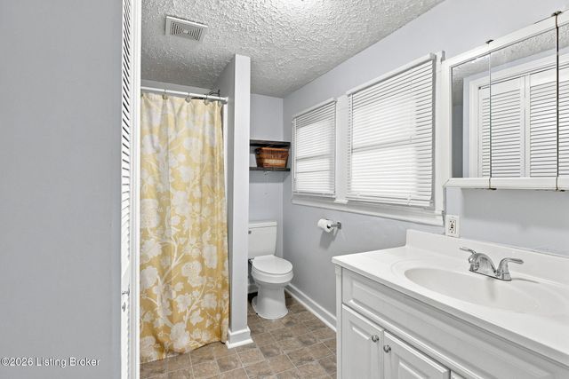 6701 W Orell Rd, Louisville, KY 40272