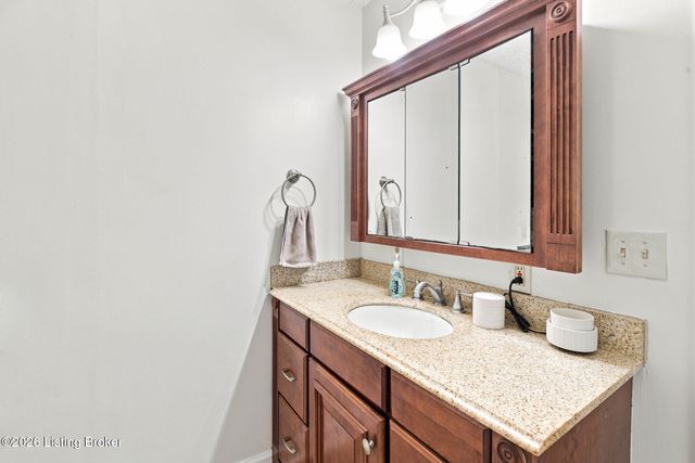 6701 W Orell Rd, Louisville, KY 40272