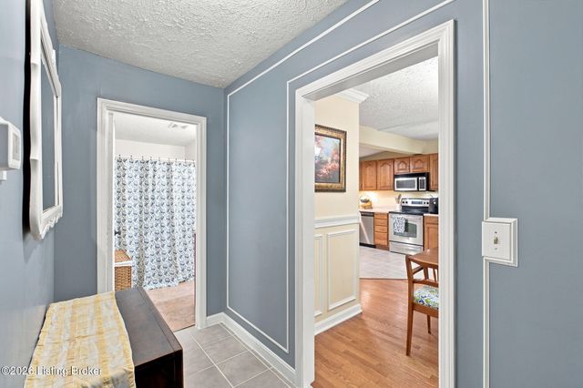 6701 W Orell Rd, Louisville, KY 40272