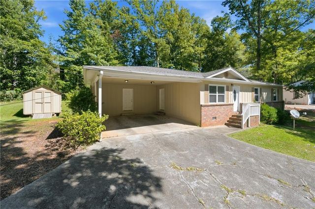 490 Valley Creek Road SW, Mableton, GA 30126