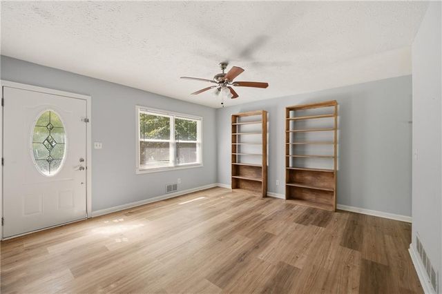 490 Valley Creek Road SW, Mableton, GA 30126