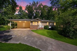 490 Valley Creek Road SW, Mableton, GA 30126