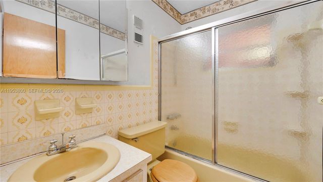 2615 SW 32nd Ave, Miami, FL 33133