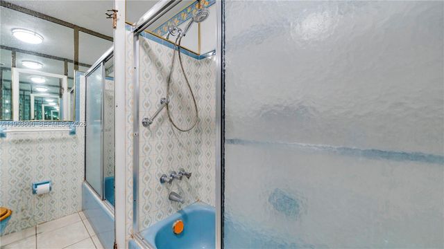 2615 SW 32nd Ave, Miami, FL 33133