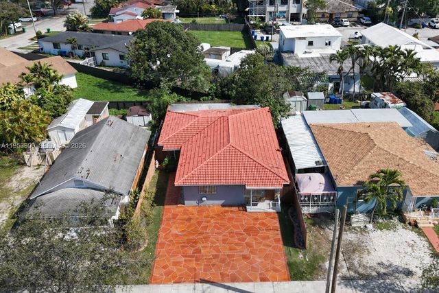 2615 SW 32nd Ave, Miami, FL 33133