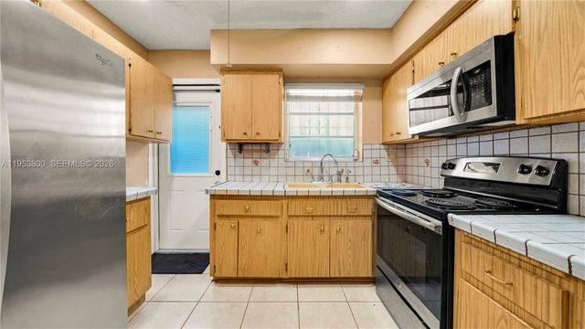 2615 SW 32nd Ave, Miami, FL 33133