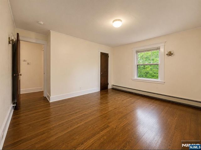 84 Valley View Avenue, Ridgewood, NJ 07450