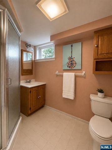 84 Valley View Avenue, Ridgewood, NJ 07450
