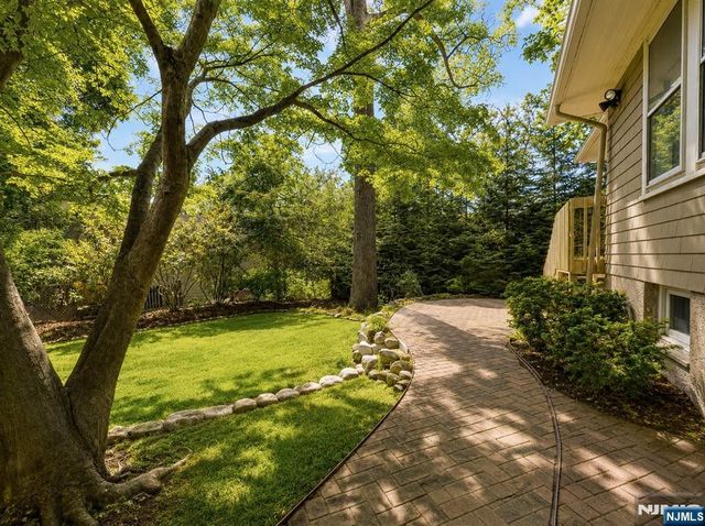 84 Valley View Avenue, Ridgewood, NJ 07450