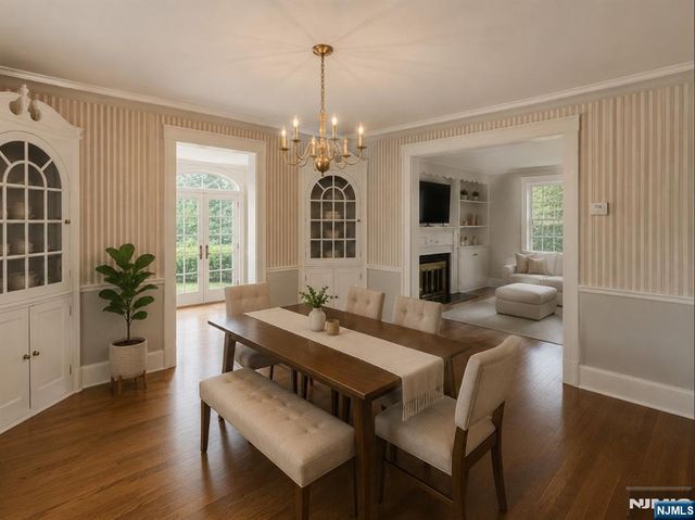 84 Valley View Avenue, Ridgewood, NJ 07450