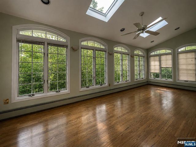 84 Valley View Avenue, Ridgewood, NJ 07450