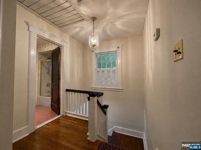 84 Valley View Avenue, Ridgewood, NJ 07450