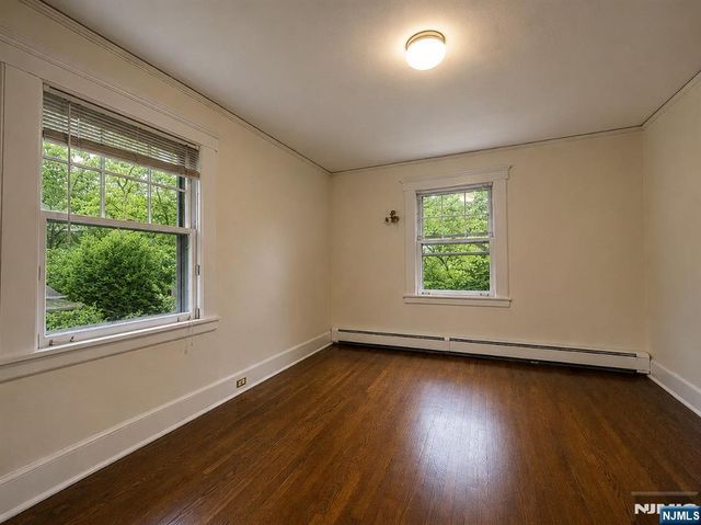 84 Valley View Avenue, Ridgewood, NJ 07450