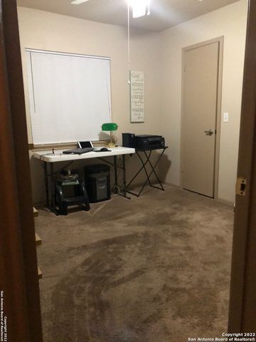 8214 SPRING TOWN ST, Converse, TX 78109