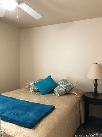 8214 SPRING TOWN ST, Converse, TX 78109
