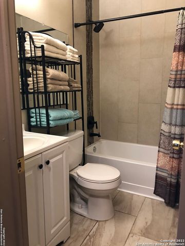 8214 SPRING TOWN ST, Converse, TX 78109