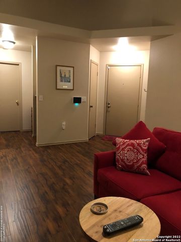 8214 SPRING TOWN ST, Converse, TX 78109